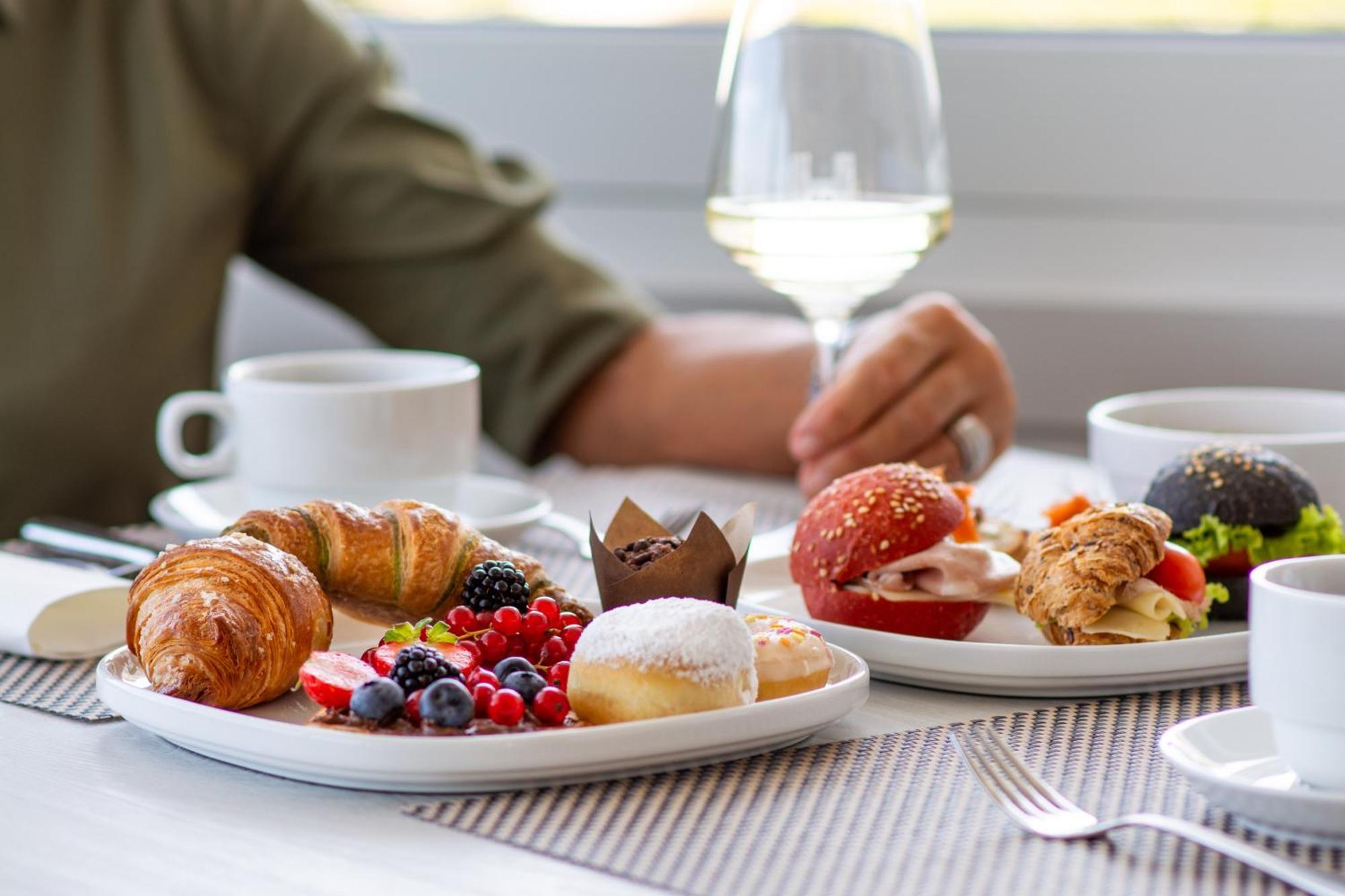 Hotel Montecarlo 3 Stelle Superior 카오를레 외부 사진