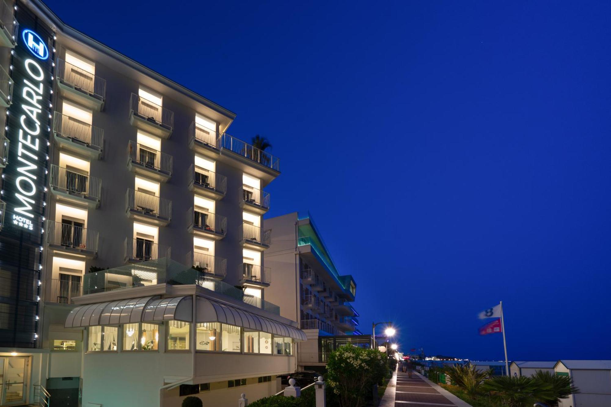 Hotel Montecarlo 3 Stelle Superior 카오를레 외부 사진