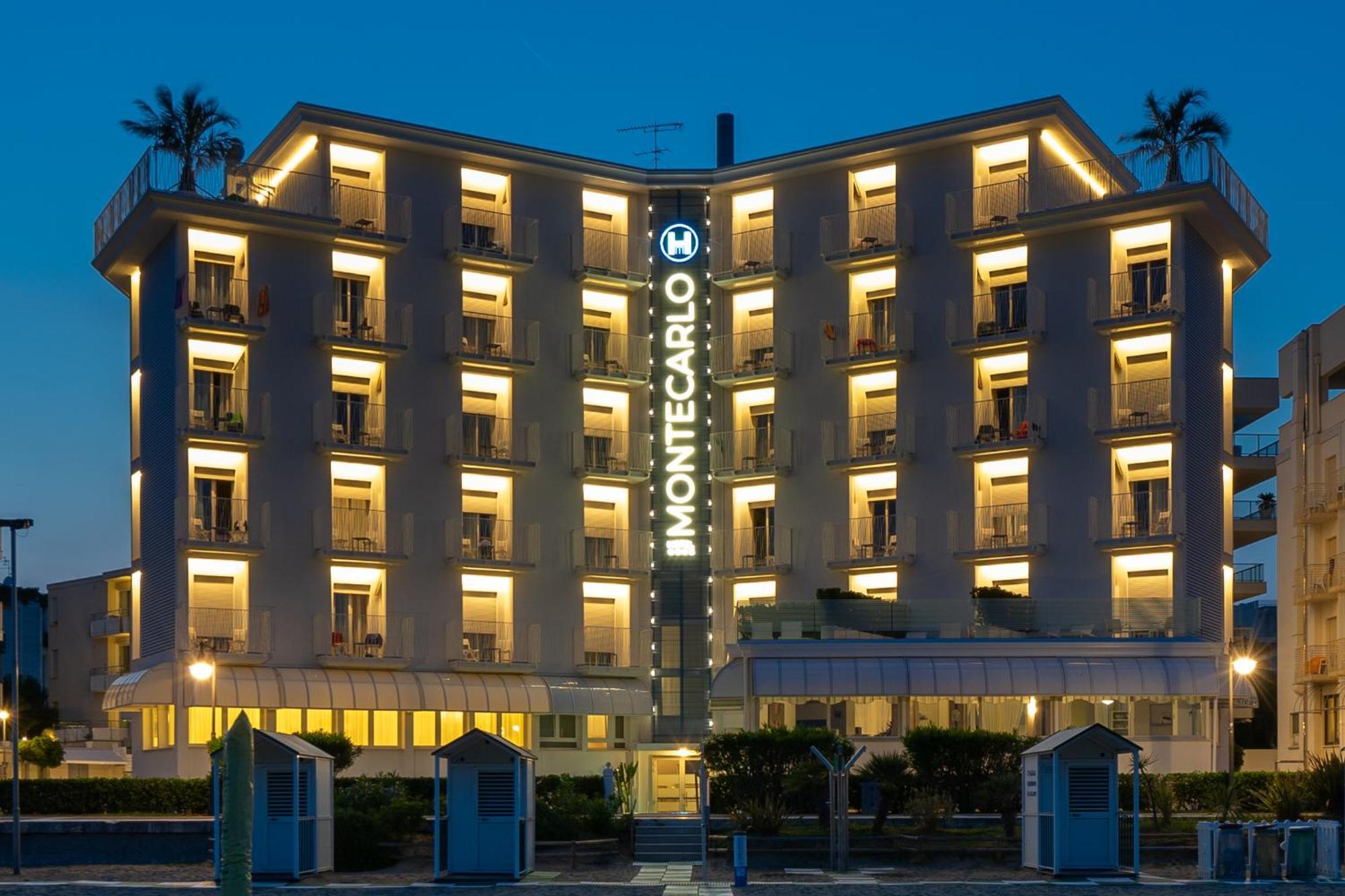 Hotel Montecarlo 3 Stelle Superior 카오를레 외부 사진